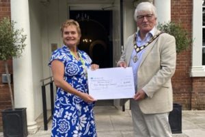 Mayor Richard Scott has been fundraising for Thames Hospice during his Mayoral year.